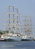 2 tall ships in Stavanger 2004