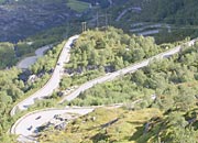 the 27 hairpin bends down to Lysebotn
